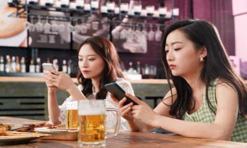 抖音怎么看別人的播放量，抖音怎么看別人的播放量數(shù)據(jù)？