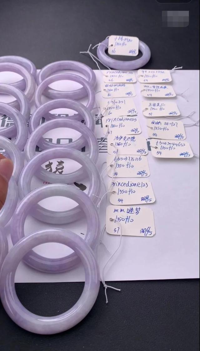 淘寶直播間翡翠為何這么便宜，淘寶直播間翡翠為何這么便宜呢？