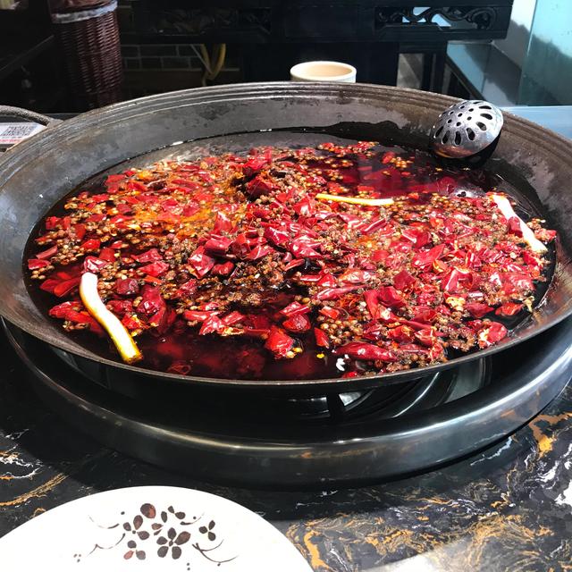 適合發(fā)朋友圈干飯的句子圖片搞笑，適合發(fā)朋友圈干飯的句子圖片帶文字？